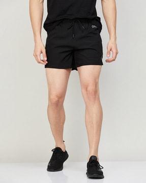 single-pleated knit shorts with elasticated drawstring waist