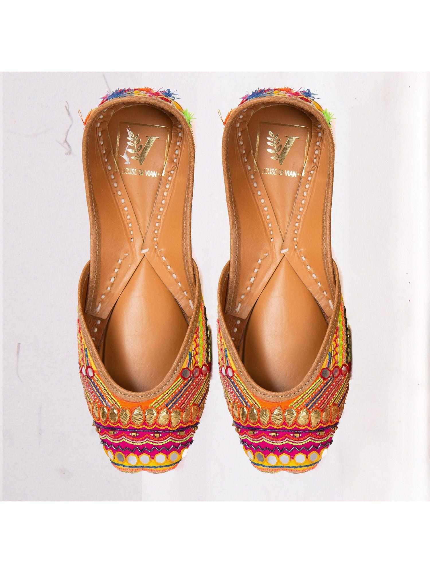 sitara multicolor embroidered juttis