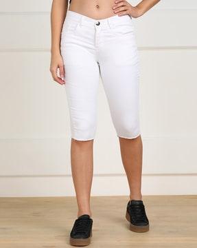 skinny fit capris with insert pockets