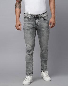 skinny fit jeans with 5-pocket styling