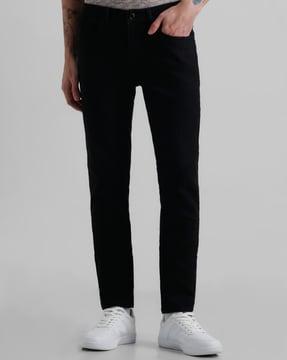 skinny fit jeans with 5-pocket styling