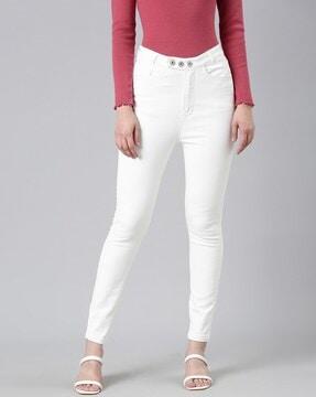 skinny fit jeans with 5-pocket styling