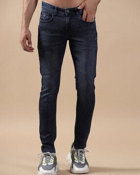 skinny fit jeans with 5-pocket styling