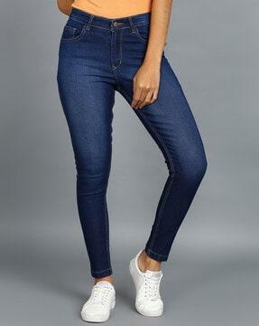 skinny jeans with 5-pocket styling