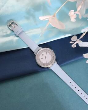 sky blue dial analogue fashion watch with leather strap for women