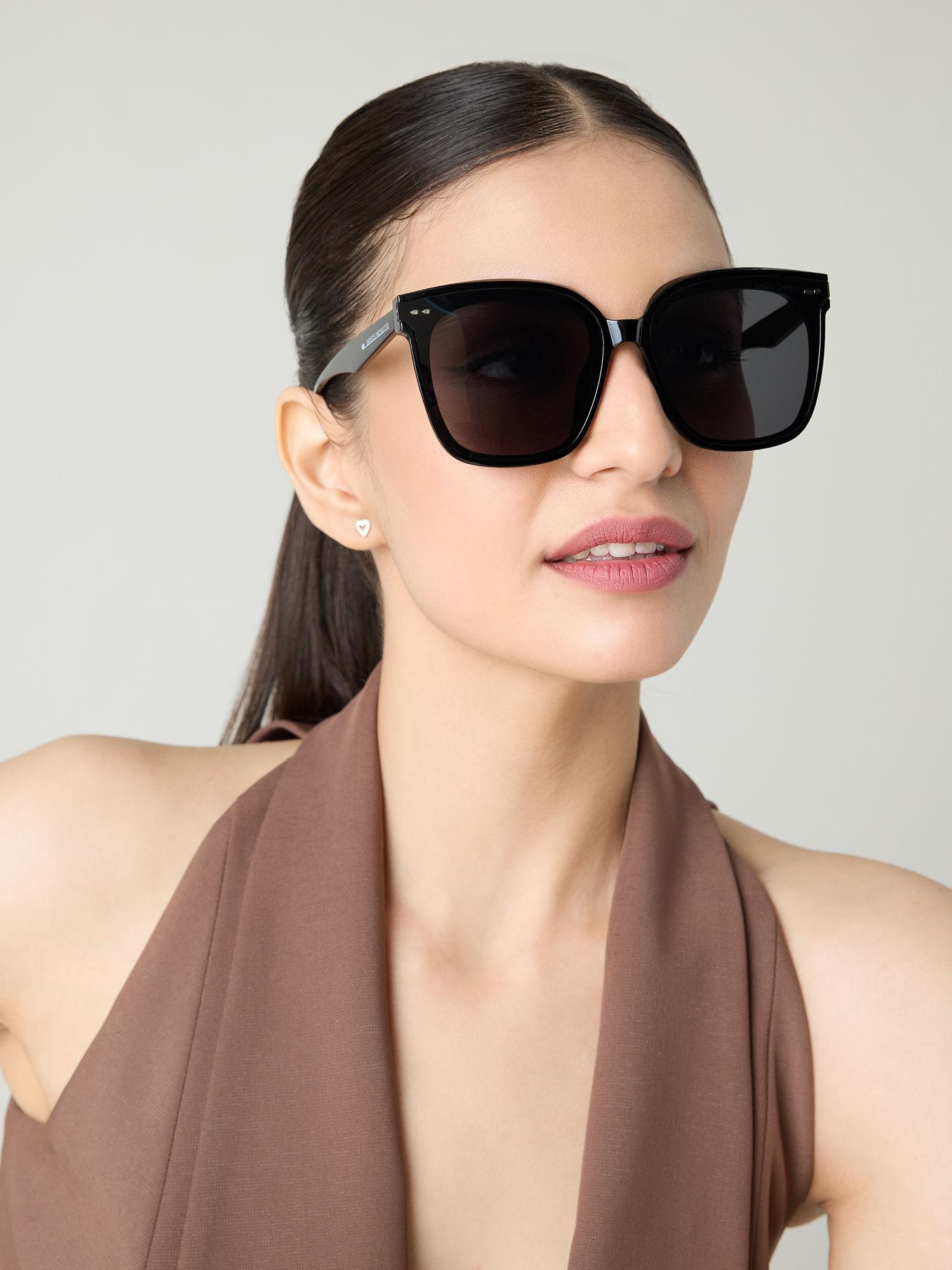 sleek black wayfarer sunglasses (m)