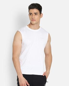 sleeveless crew-neck t-shirt