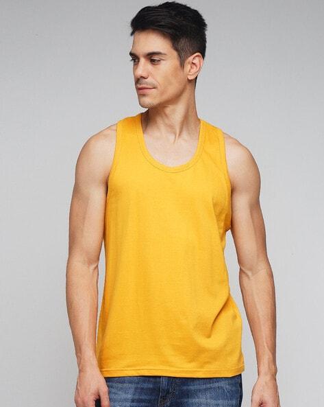 sleeveless crew- neck t-shirt