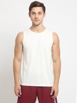 sleeveless round neck t-shirt