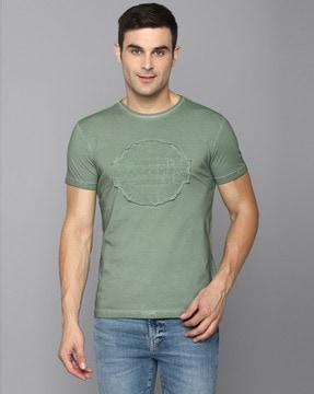 slim fit crew-neck t-shirt with brand applique