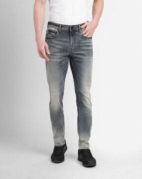 slim fit jeans with 5-pockets