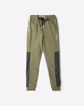 slim fit joggers with zip-pockets