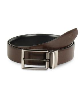 slim belt with buckle closure