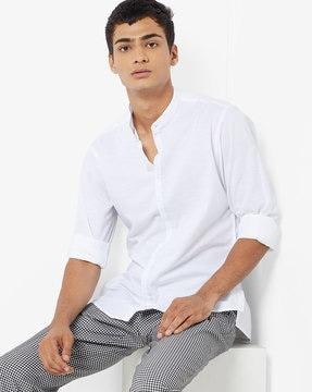 slim fit band-collar shirt with concealed placket
