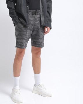 slim fit camo print shorts