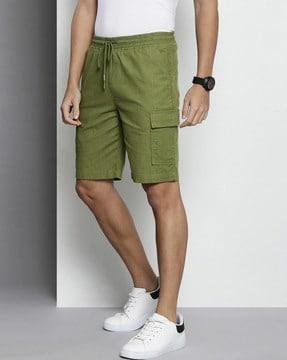 slim fit cargo shorts