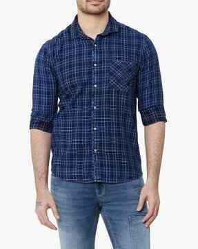 slim fit checked shirt with patch pocket