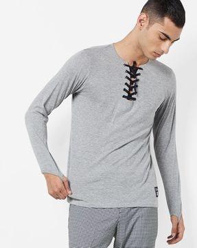 slim fit crew-neck t-shirt with criss-cross tie-ups