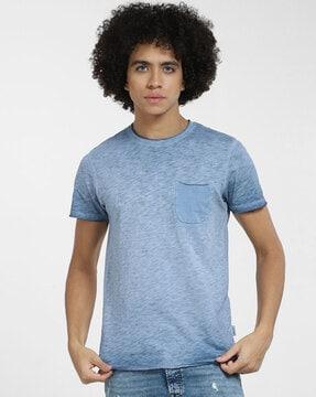 slim fit crew-neck t-shirt with patch pocket