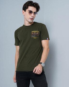 slim fit crew-neck t-shirt with patch pocket