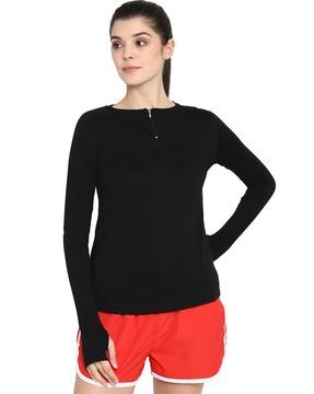 slim fit crew-neck t-shirt with thumb hole