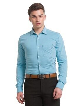 slim fit cutaway collar shirt