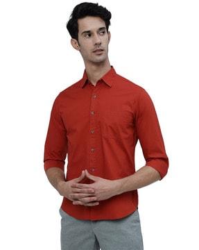 slim fit cutaway-collar shirt