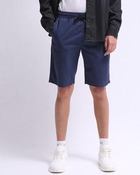 slim fit drawstring shorts