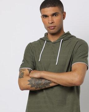 slim fit hooded t-shirt