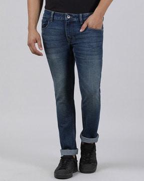 slim fit jeans with 5-pocket styling