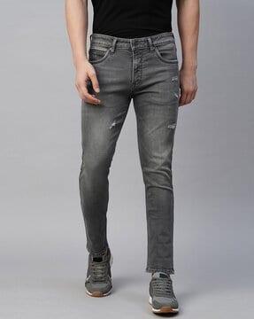 slim fit jeans with 5-pocket styling