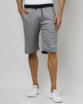 slim fit knit shorts with contrast waistband