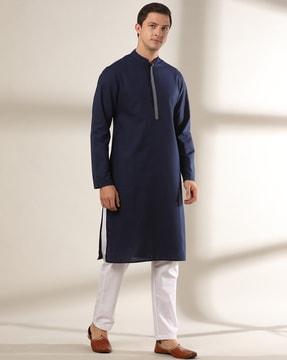 slim fit kurta with insert pocket