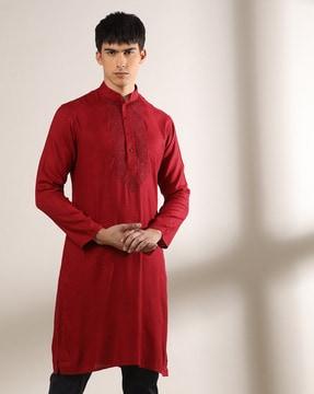 slim fit kurta with placement embroidery