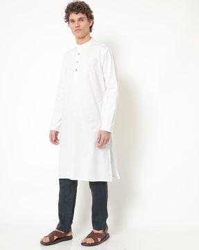 slim fit kurta with pockets