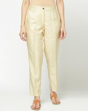 slim-fit mid-rise pants