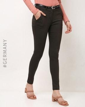 slim fit pants with insert pockets