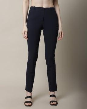 slim fit pants with insert pockets