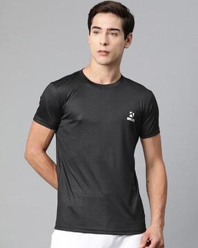 slim fit round-neck t-shirt