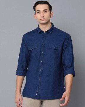 slim fit shirt with buttoned flap pockets