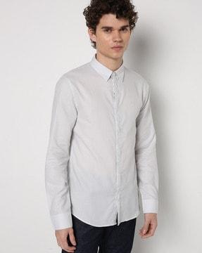 slim fit shirt with concealed placket