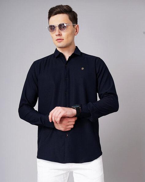 slim fit shirt with curved hemline