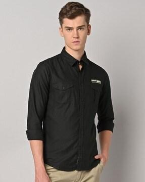 slim fit shirt with flap pockets