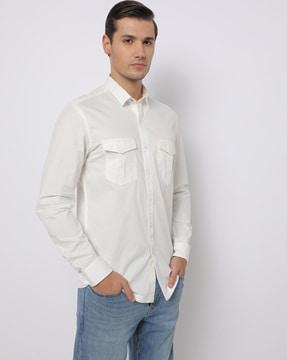 slim fit shirt with flat pockets