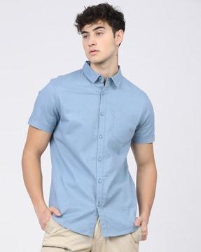 slim fit shirt with patch pocket