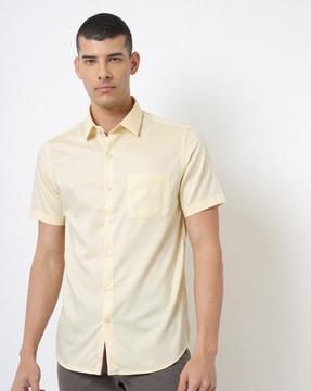 slim fit shirt with patch pocket