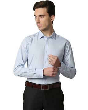 slim fit shirt with patch pocket