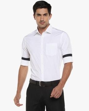 slim fit shirt with patch pocket