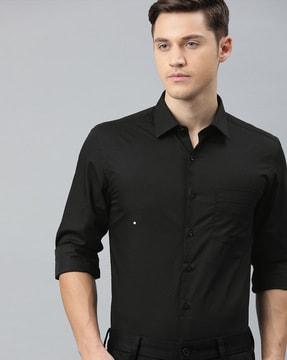 slim fit shirt with patch pocket