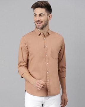 slim fit shirt with patch pocket